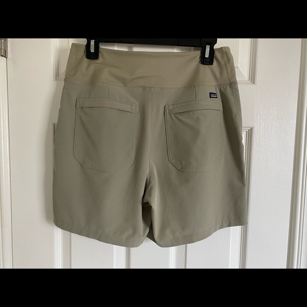 Patagonia Happy Hike Shorts 4” Size Small